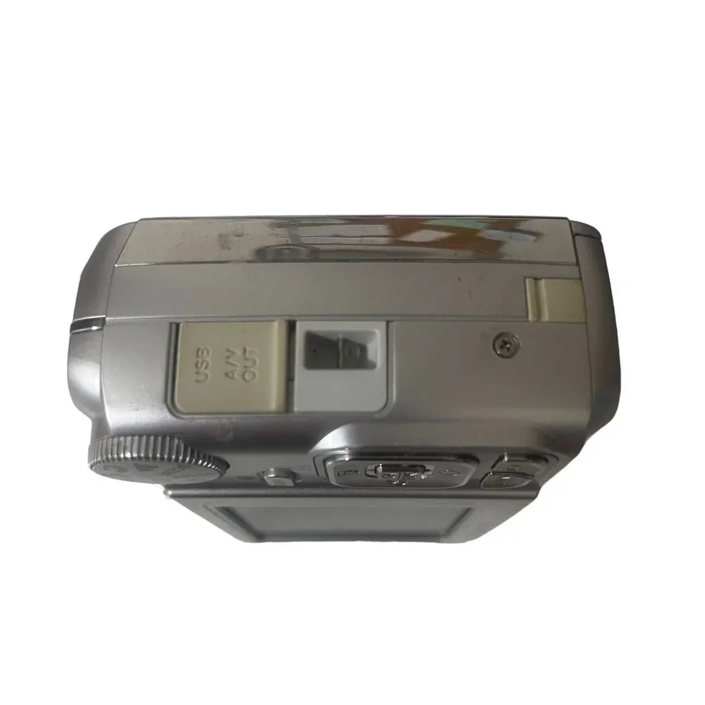 Olympus FE FE-310 8.0MP Digital Camera - Silver